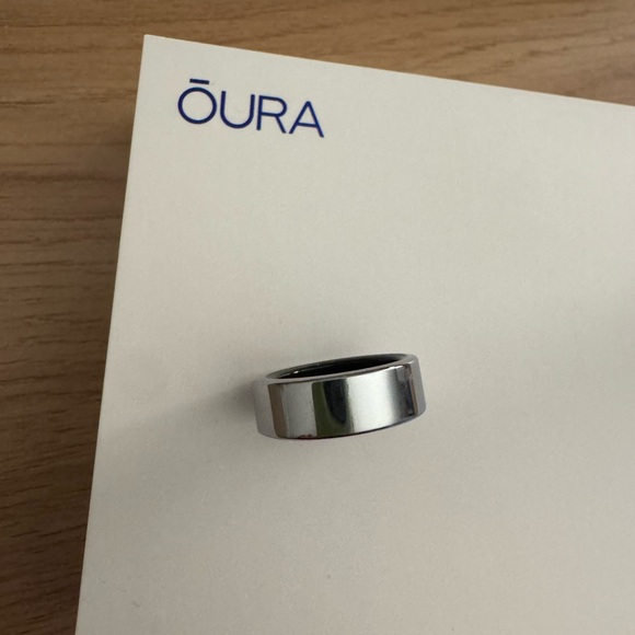 silver oura ring size 8 gen 3 heritage 💍✨ - Picture 2 of 7